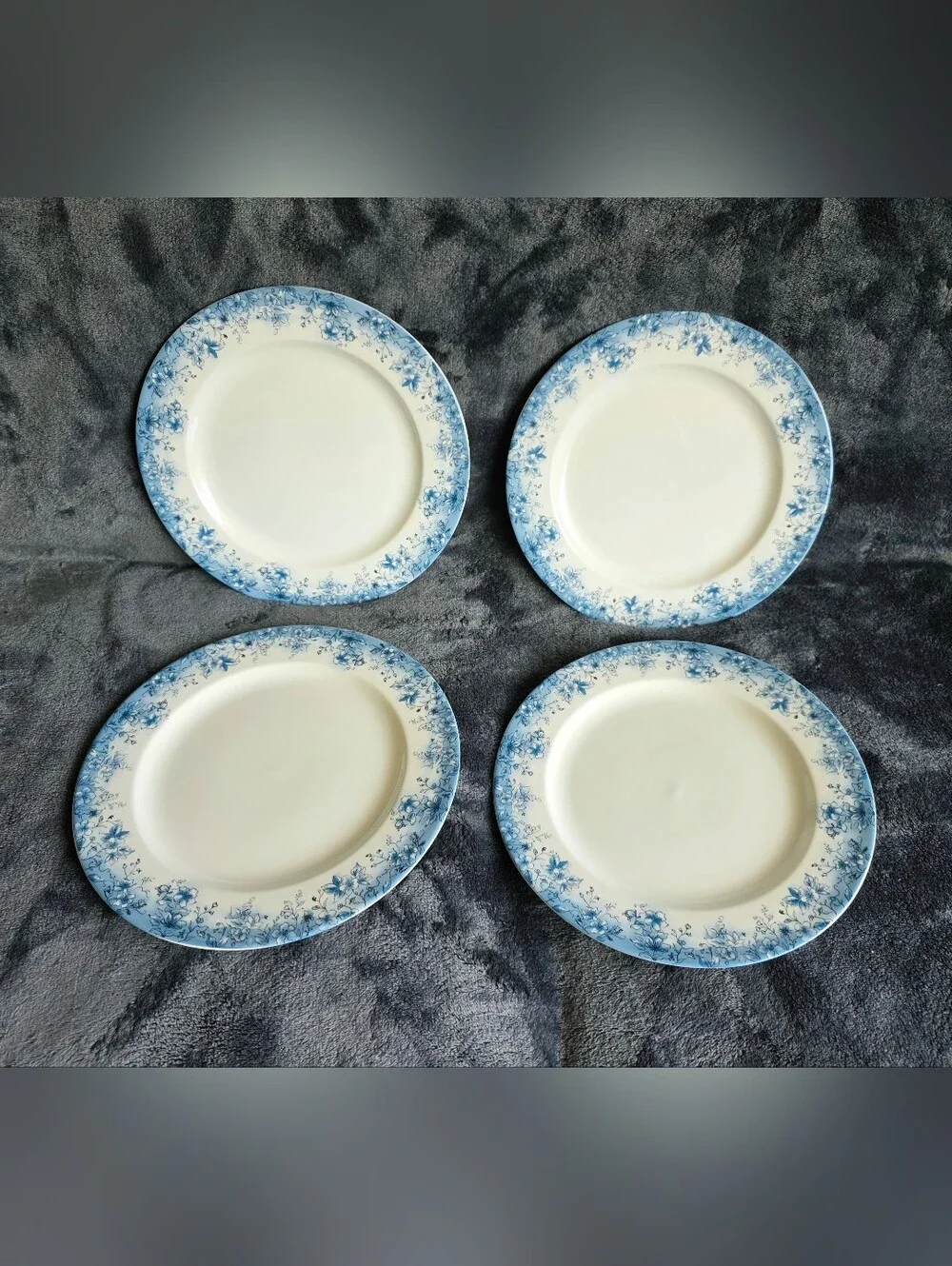 New Floral Ceramic plate bundle of 4, Blue White 10.5